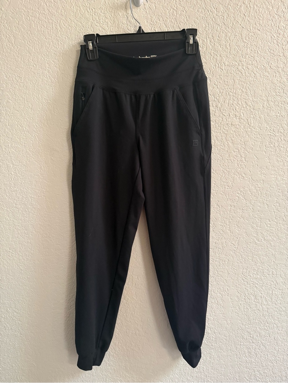 Avalanche Women's Black High-Rise Jogger Pants